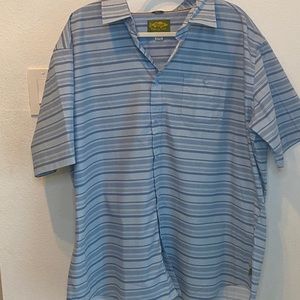 This is a comfortable button up shirt. New worn only a few times.